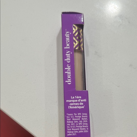Tarte Shape Tape Concealer color 20b light
Award Winner concealer. - Picture 2 of 5
